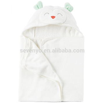 Serviette de bain à capuchon de bébé de style d&#39;ours blanc de sourire, serviette à capuchon de coton 100% extra douce